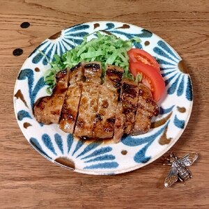 塩麹で柔らかトンテキ！ジンジャー照り焼きソース！